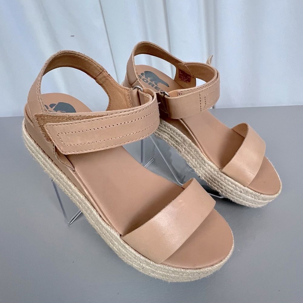SOREL WOMENS CAMERON FLATFORM SANDALS TAN SIZE 8